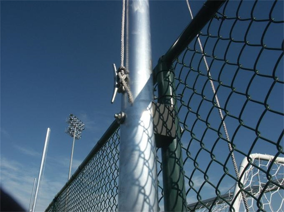 Galvanized Chain Link Fence In Steel Wire Mesh