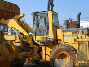 KOMATSU WA320 LOADER