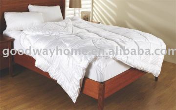 100% polyester white microfibre quilt