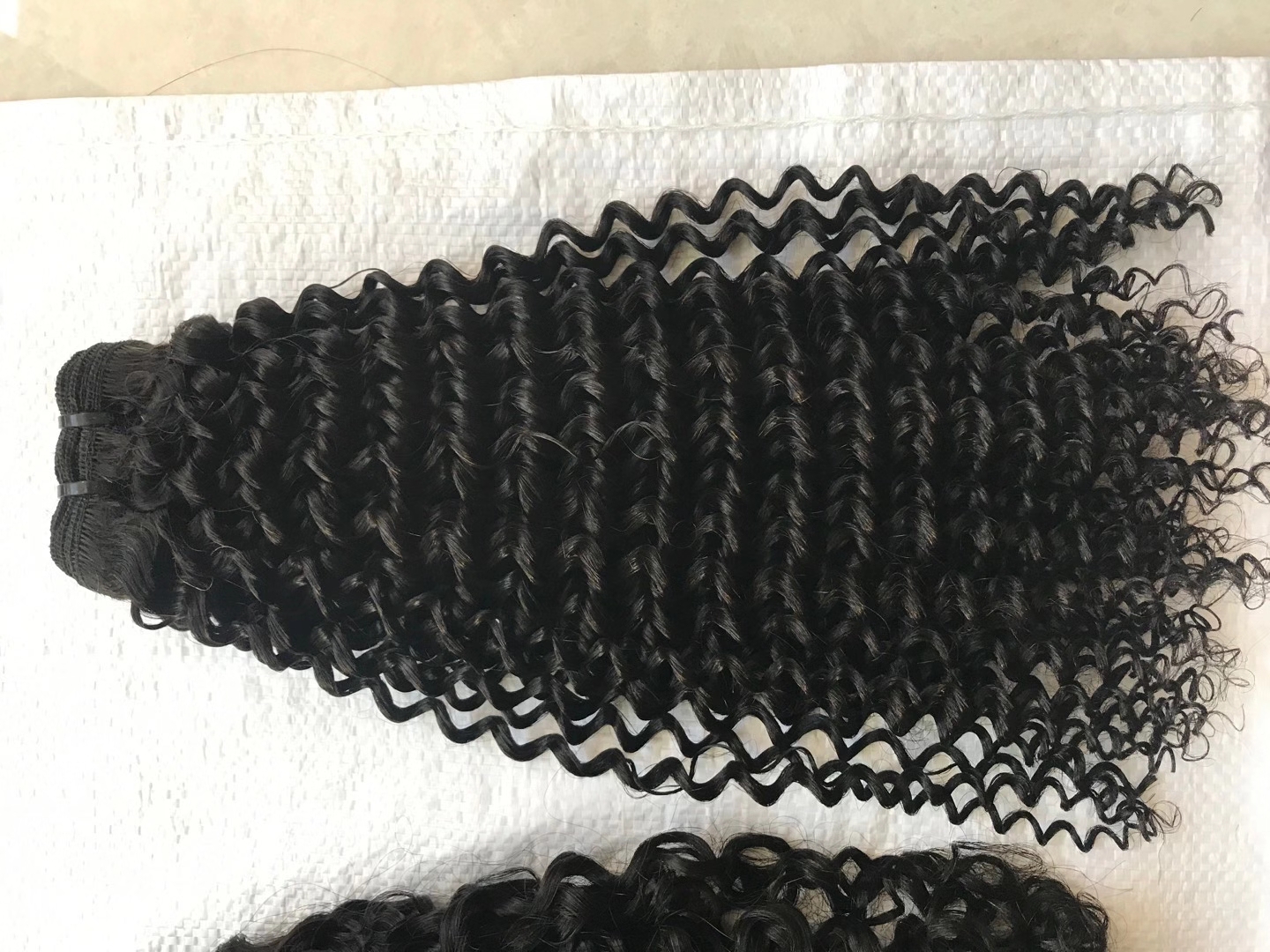 Wholesale 12A Grade Super Double Drawn Raw Virgin Hair Cuticle Aligned 100% Brazilian Bone Straight Vietnamese Human Hair