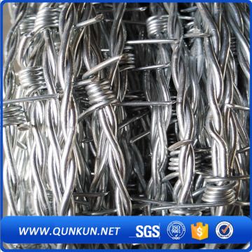 35kg weight galvanize barbed wire mesh fence