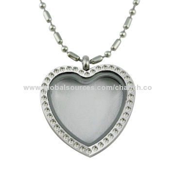 Floating Locket Pendant with Heart-shaped and Silver Color, Decorated with Clear Stones, Can be Open