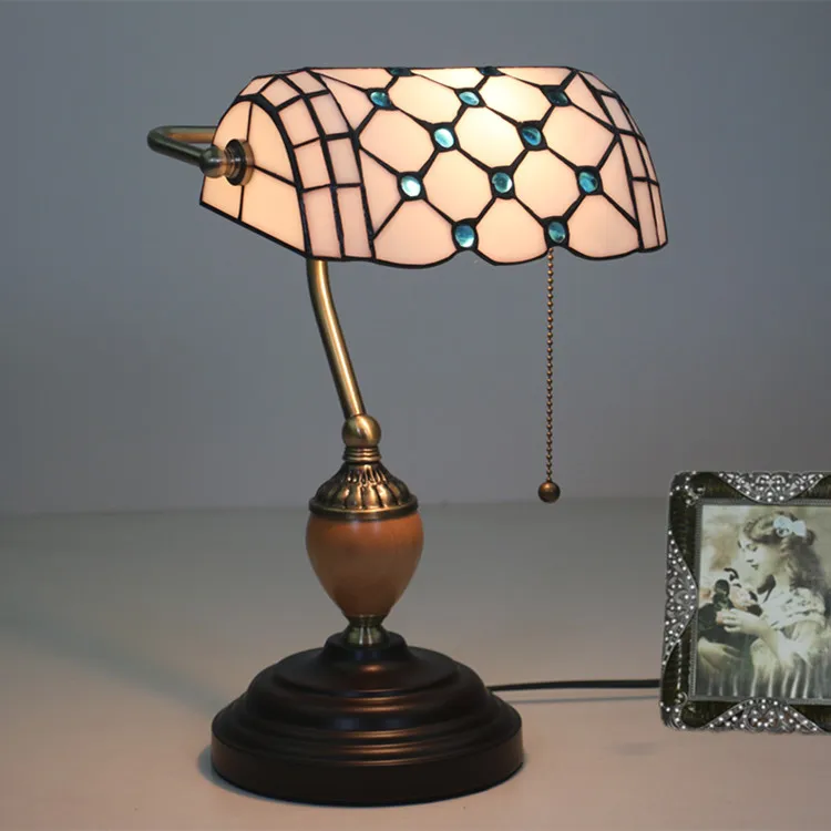 European Bank Lights, Artistic Bars and Cafes, Nostalgic Desk Lamps