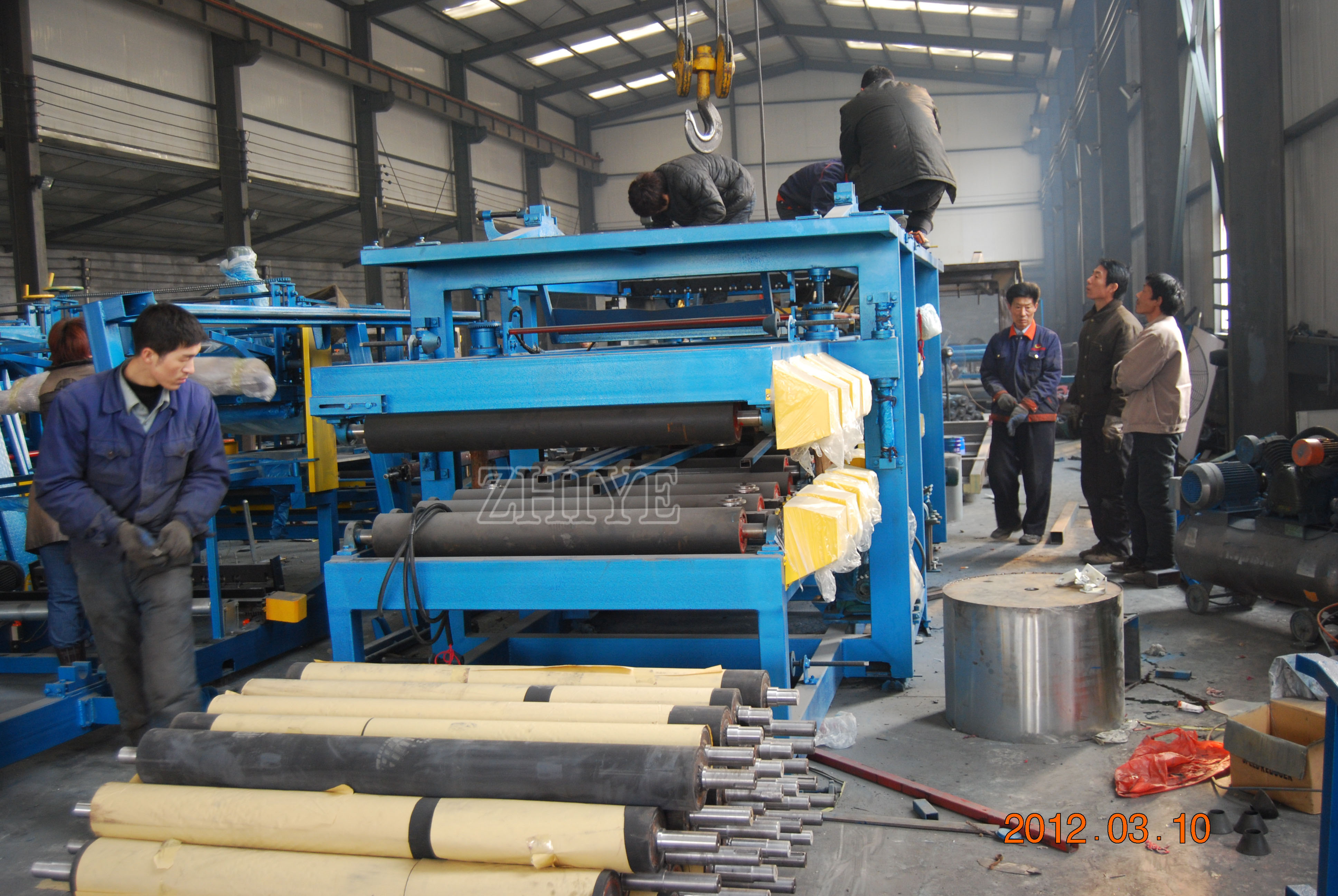 Wall Used EPS Sandwich Panel Roller Former Machine