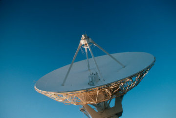 Antesky earth station antenna