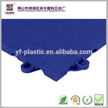 Hard large plastic foor mat tile