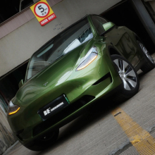 Euromaster Multi-Layer Supergloss Metallic Mamba Green Vinyl Wrapped Tesla