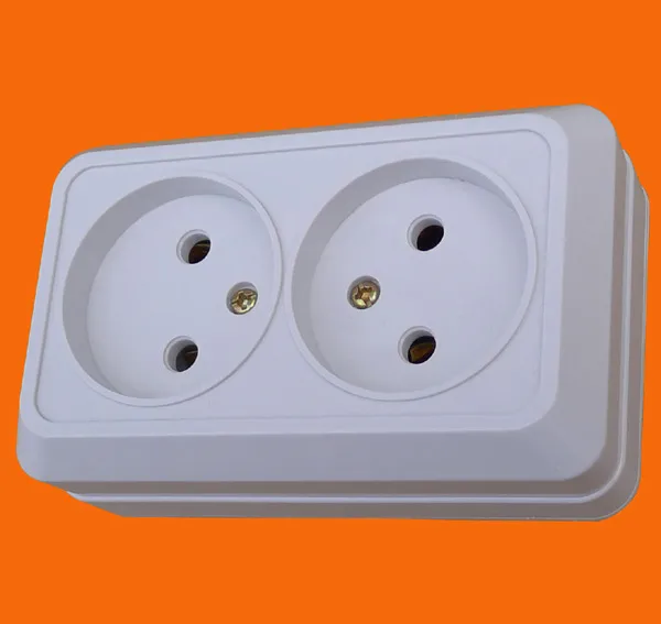 Розетка двойная без заземления белая