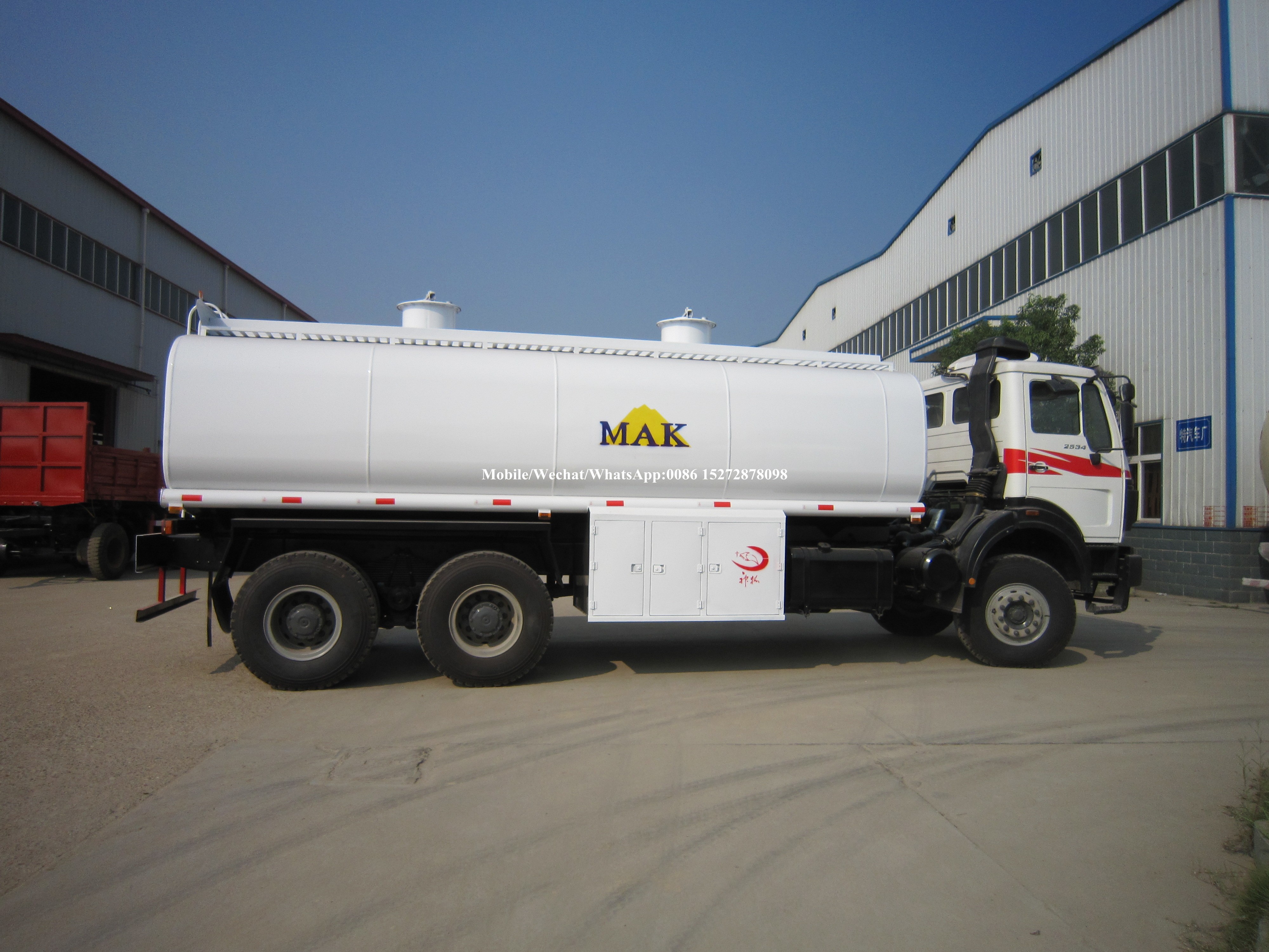 BEIBEN Fuel Truck (5) BEIBEN Fuel Truck (5)