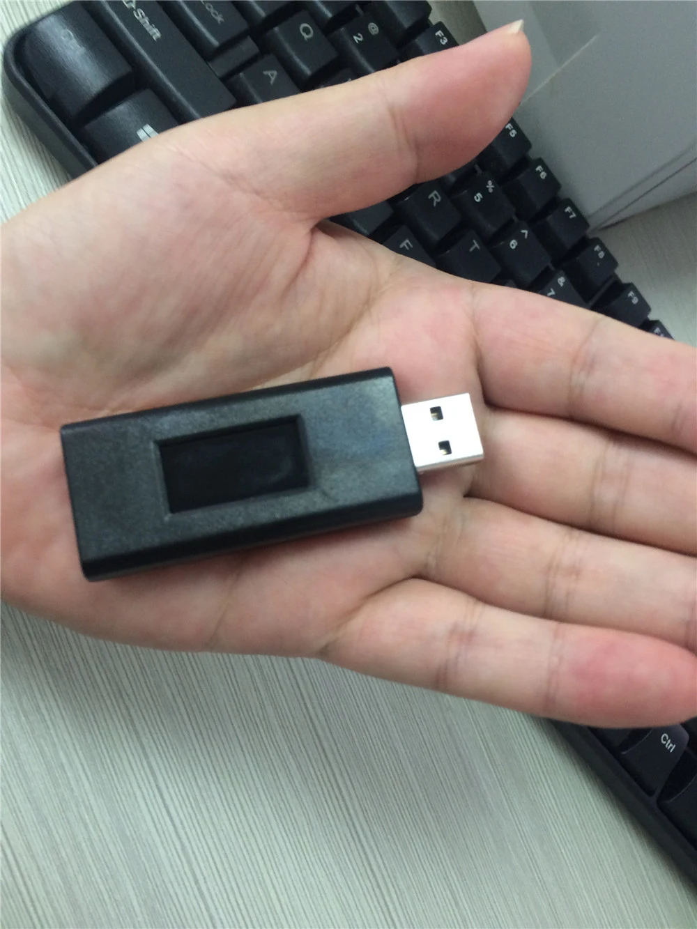 Dual Frequency Mini Anti-Tracking Hidden LED Screen USB GPS Blocker