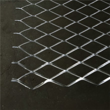 Expanded metal mesh in rolls and panels