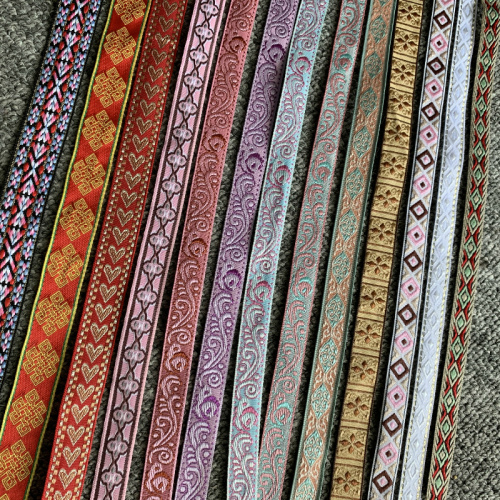 I-Ribbon Embroidery Lace Woven Jacquard Trims Inhliziyo