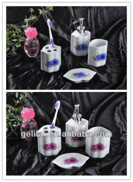 CERAMIC BATHROOM PRODUCT