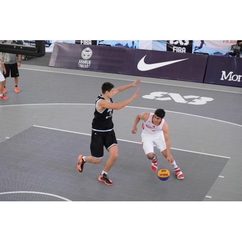 FIBA 3x3 Enlio SES blokujące się na świeżym powietrzu Trybunał sportowy 02