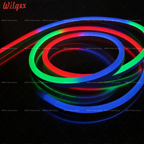 Couleur 24V RGB chassant la lumière au néon