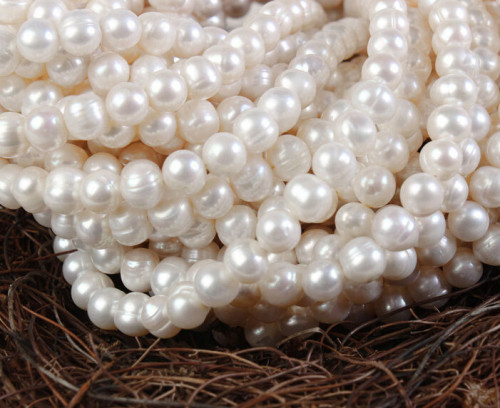 Excellent Quality White Round Freshwater Pearl Strands