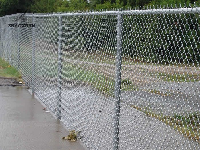 chain link fence