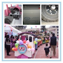 High quality fiberglass amusement rides park tour train for sale