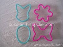 Plastic Cake Cutter Sets?