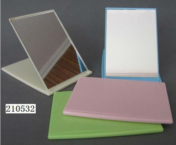 Foldable makeup cosmetic mirror