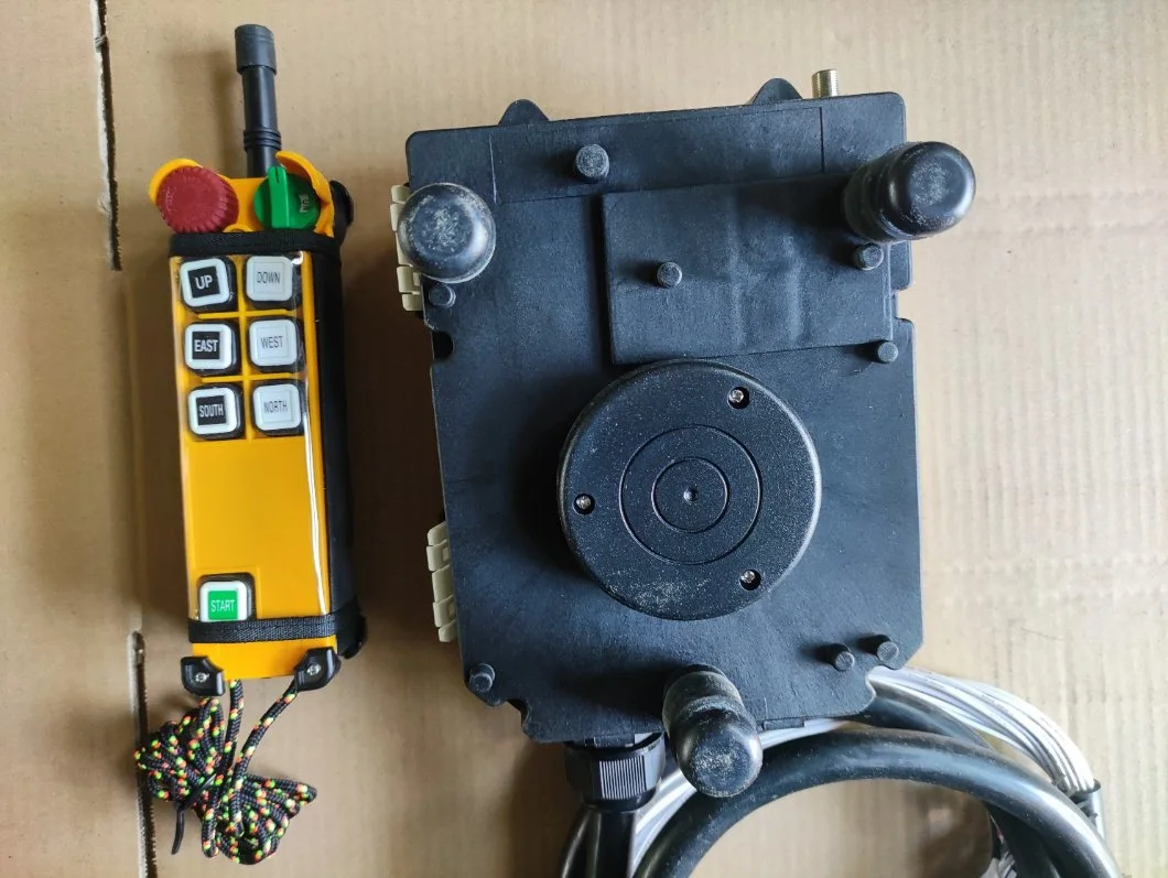 Glass-Fiber Capacitive Remote Controller for Handheld Crane