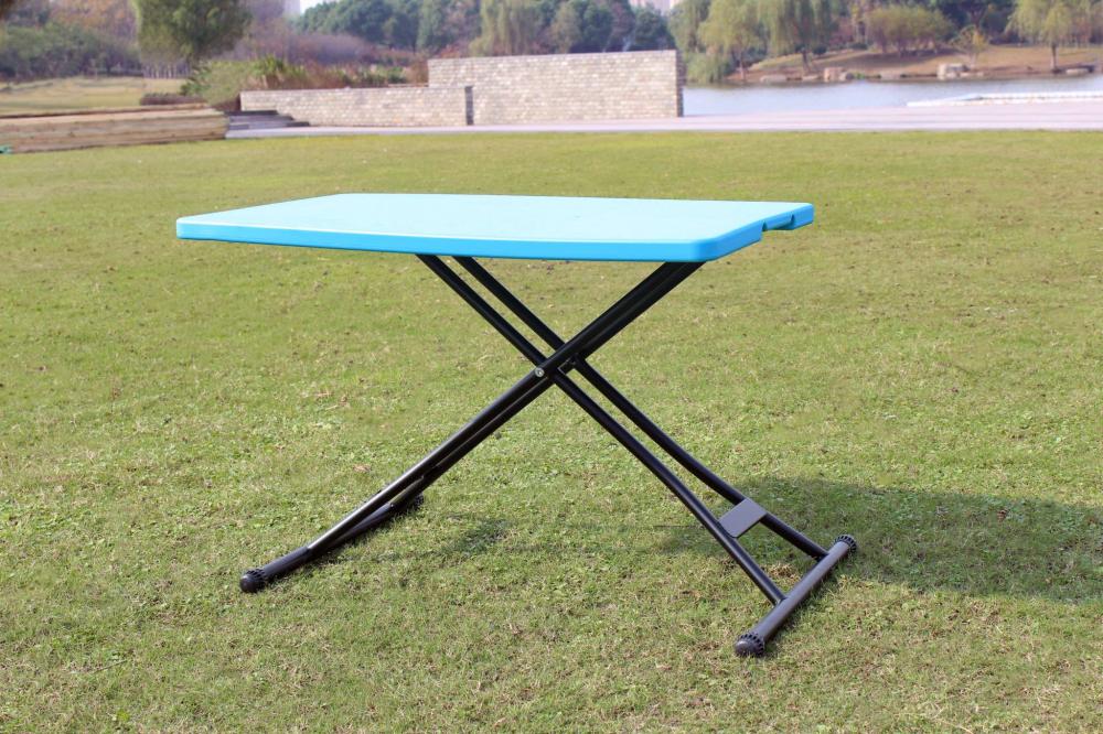 plastic fold up tables