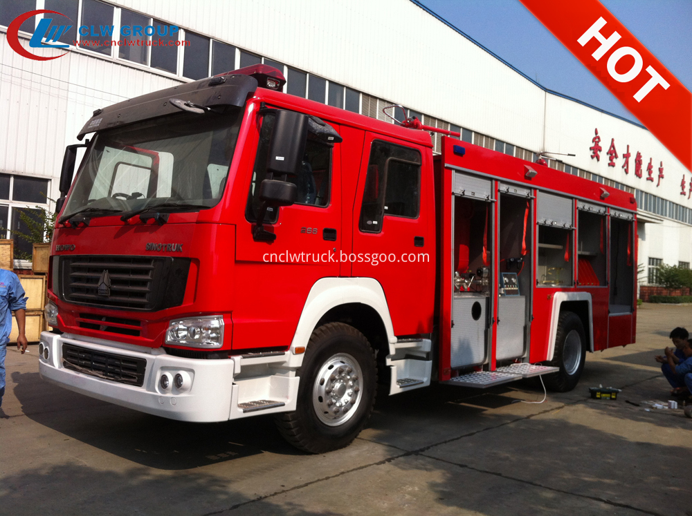 powder fire fighting truck