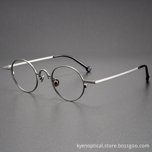 K080 Titanium Eyeglasses Frames: Vintage Design, High Quality, Wholesale Pricing
