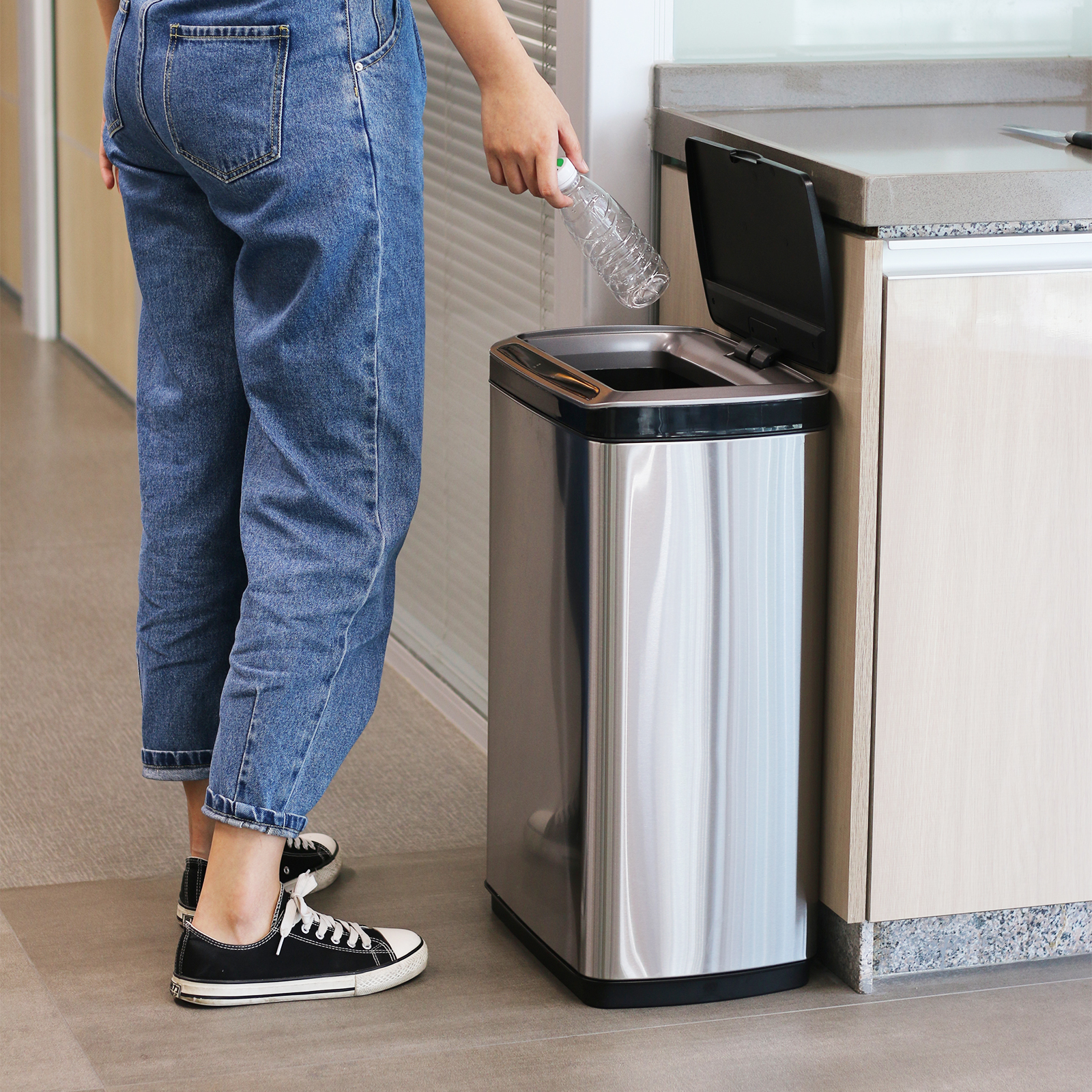 50L trash cans 13 gallon kitchen trash bin kitchen stainless steel 13 gallon trash can with lid