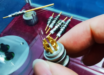 Oil pressure sensor adapter fuel pressure gauge connector