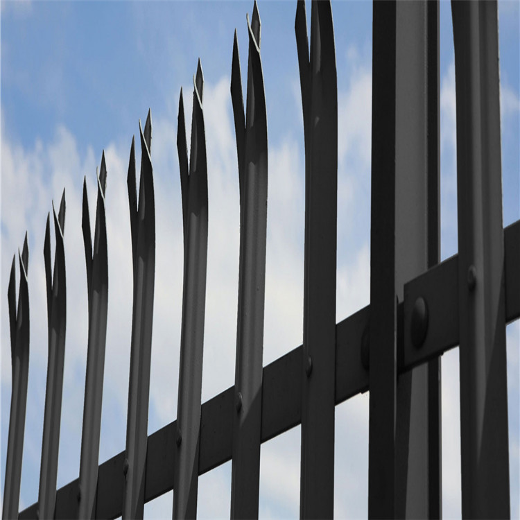 galvanized palisade fence