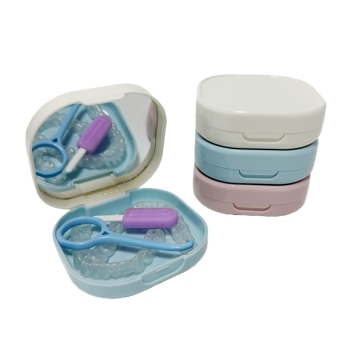 Durable & Hygienic Retainer Case for Carrying and Protecting Braces, Partial Dentures & Aligners