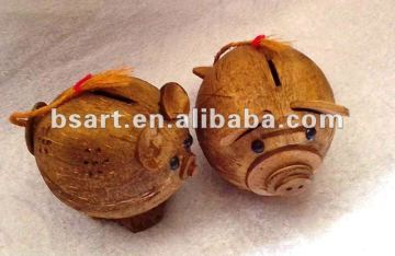 colourful piggy bank Natural Coconut craft / Pig piggy bank
