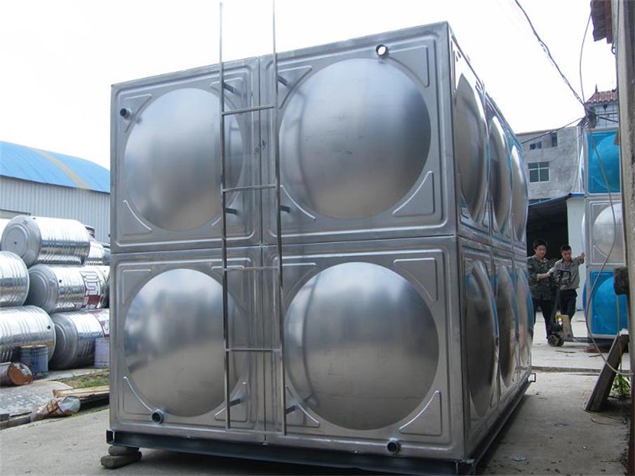 Insulated Stainless Steel Water Tank