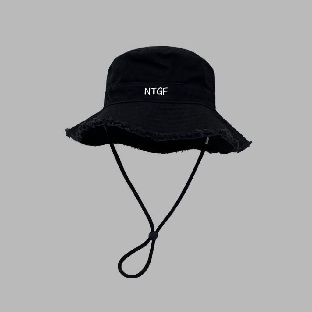 bucket hat