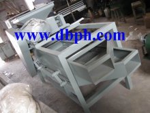 Almond sheller machine