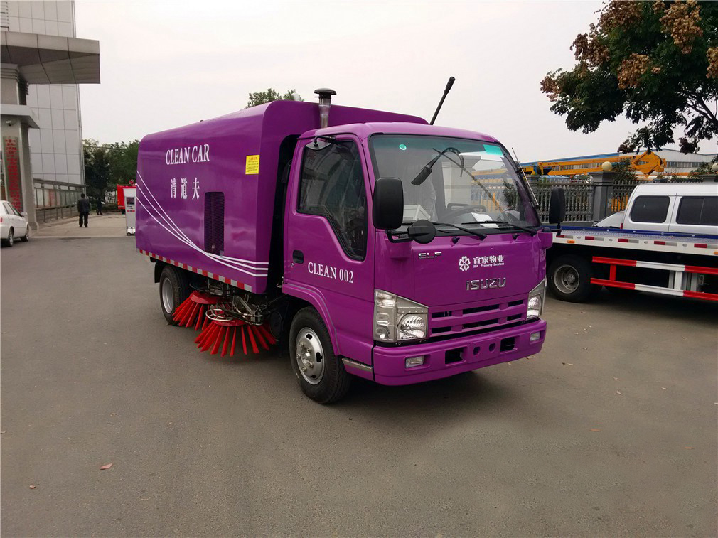 isuzu road sweeper truck 1