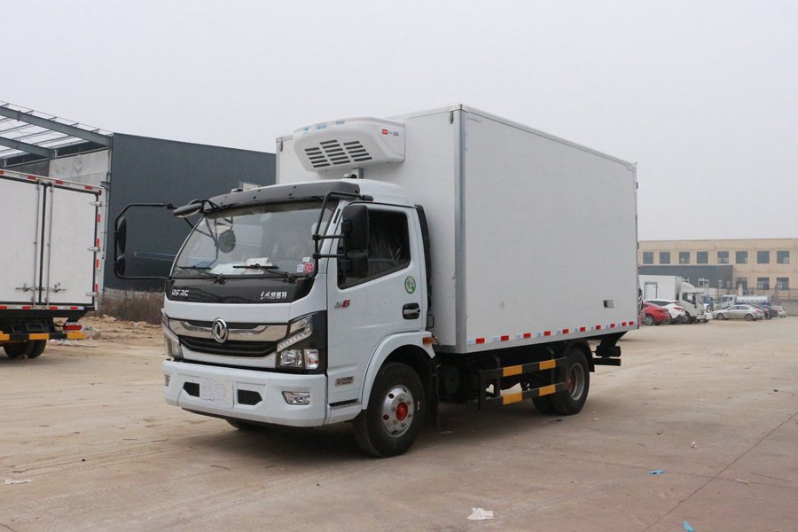 truck with refrigerator