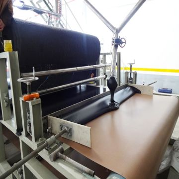 Automatic PVC Fiber Turf Carpet Lamination Machine for Glue Backing Coating