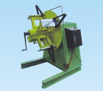 Auto leveler and uncoiler machine