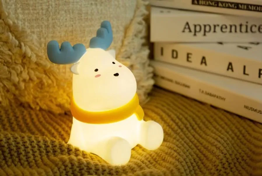 Little Elk Clapping Night Light - LED Desk Lamp for Kids