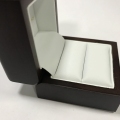 ロゴカスタム木製ジュエリーパッケージリングボックス