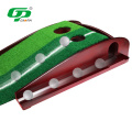 Ayudas de entrenamiento de golf de madera con retorno automático.