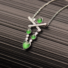 Exquisite New Fashion Natural Jadeite Jade