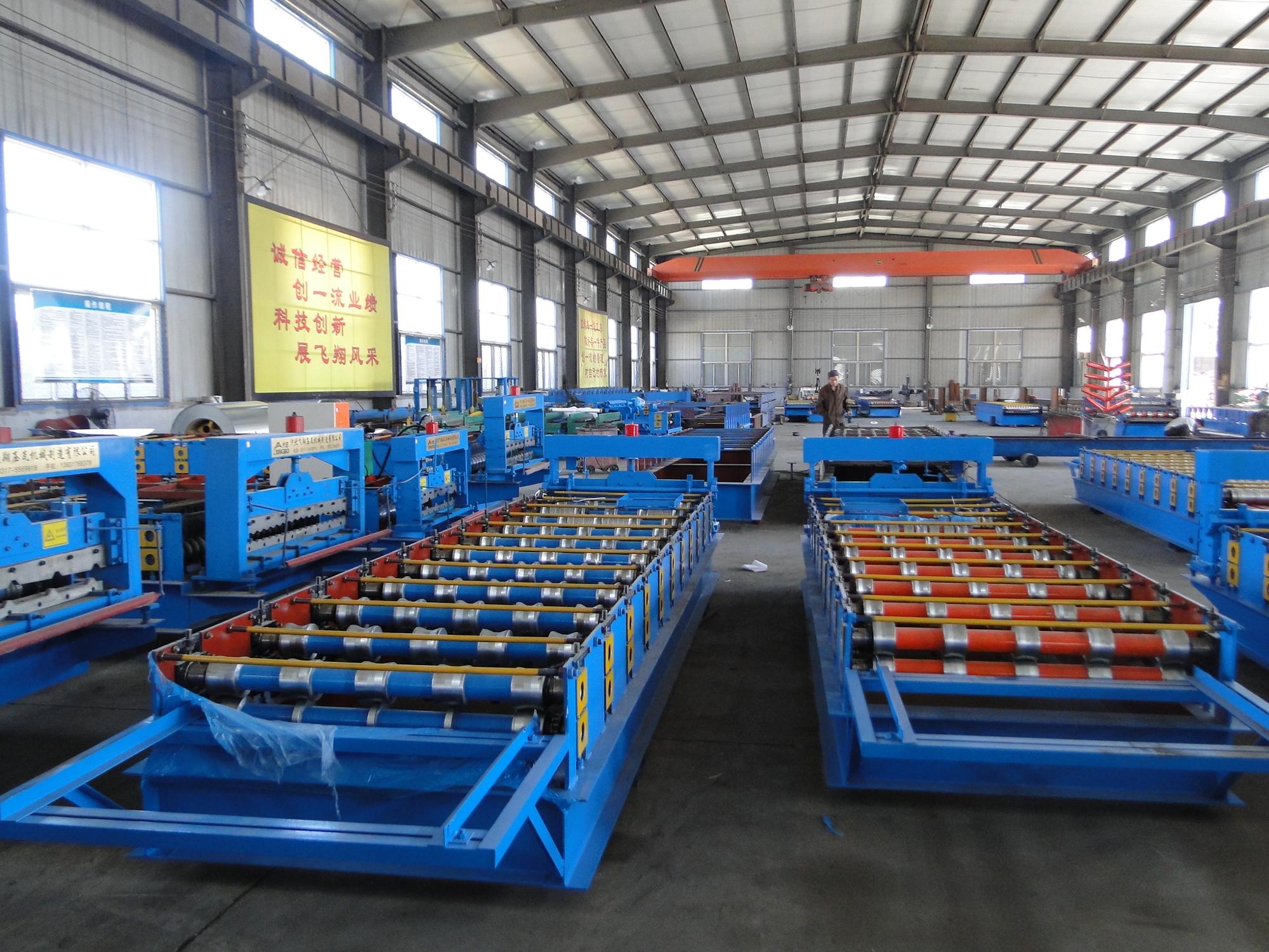 Two waves highway guardrail roll forming machine metal highway guardrail making machine