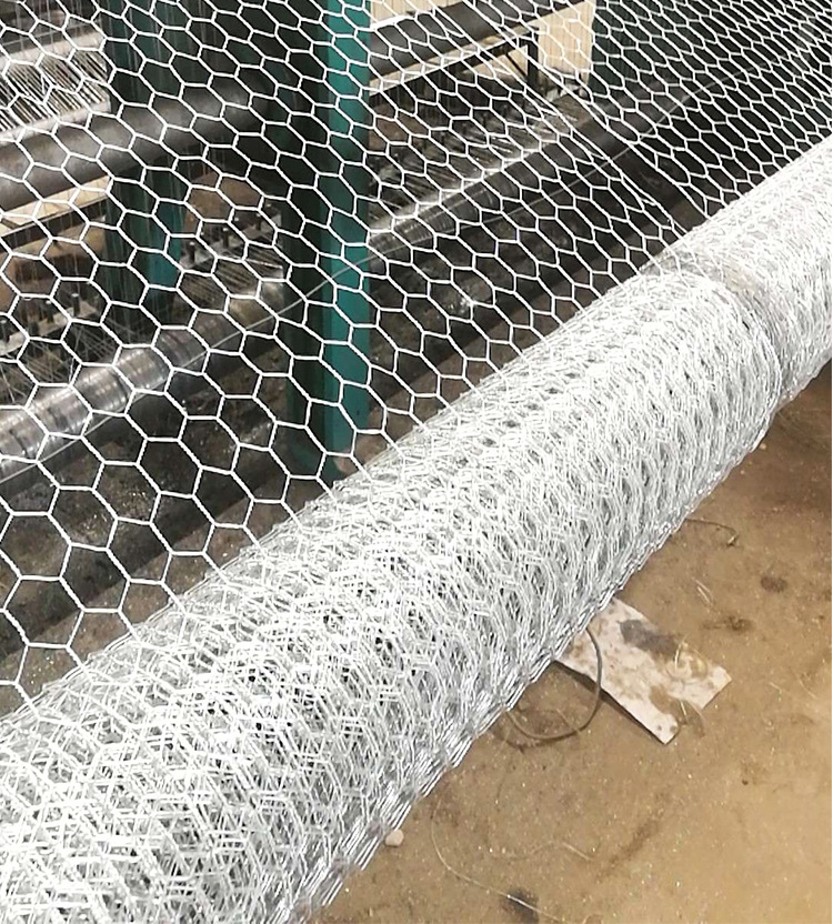 low price Chinese factory galvanized hexagonal animal fence mesh chicken wire for fence