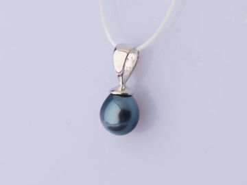 sterling silver pearl pendant