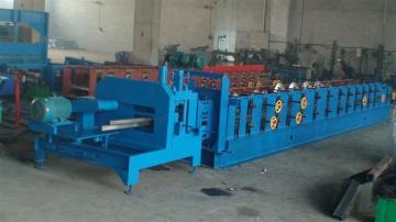 Automatic hydraulic motor z purlin rolling machine