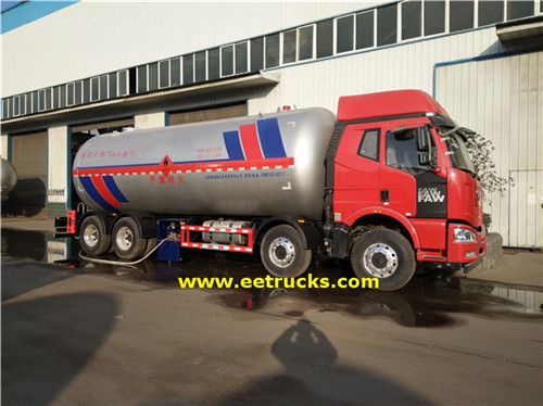 FAW 10000 Gallon Tank صهريج شاحنة