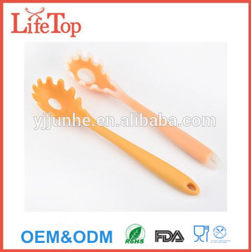 Private Label Silicone Spaghetti Spoon Pasta Fork Server